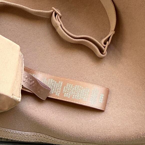 Skims womens bra good condition - Picture 8 of 8